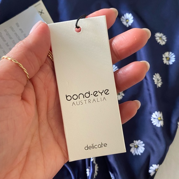 4th of July SALE! BOUND By Bond-Eye Australia Lace Up Me Daisy Print - Picture 6 of 7